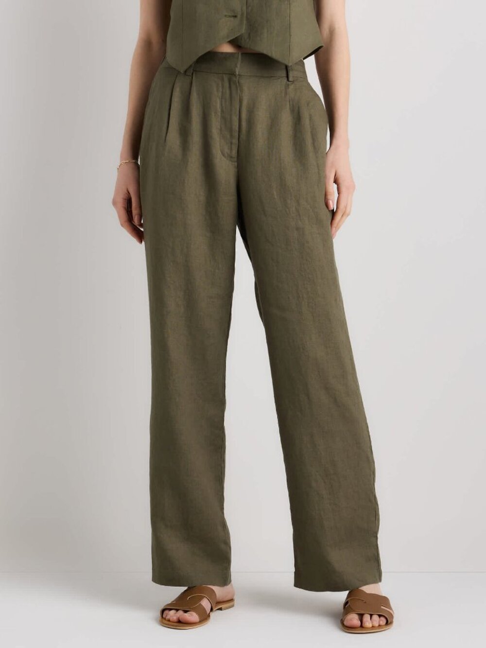 Linen Pleated Trouser in Bayberry Olive